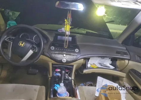 2010 Honda Accord Lxp из США, поврежденный, VIN 174140